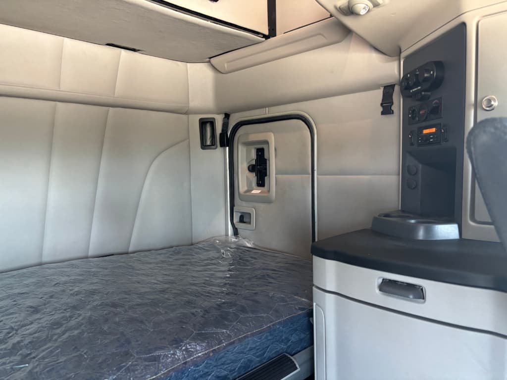 2022 Peterbilt